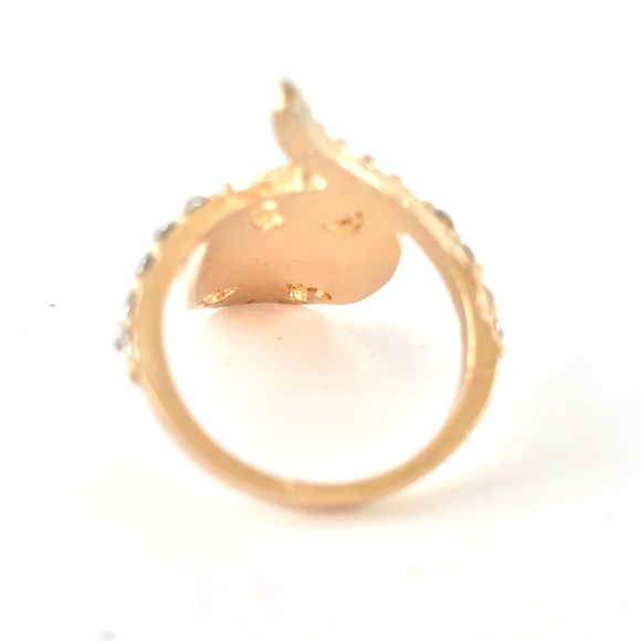 Gold Midi Ring with Rhinestone plate - Picture 6 of 6